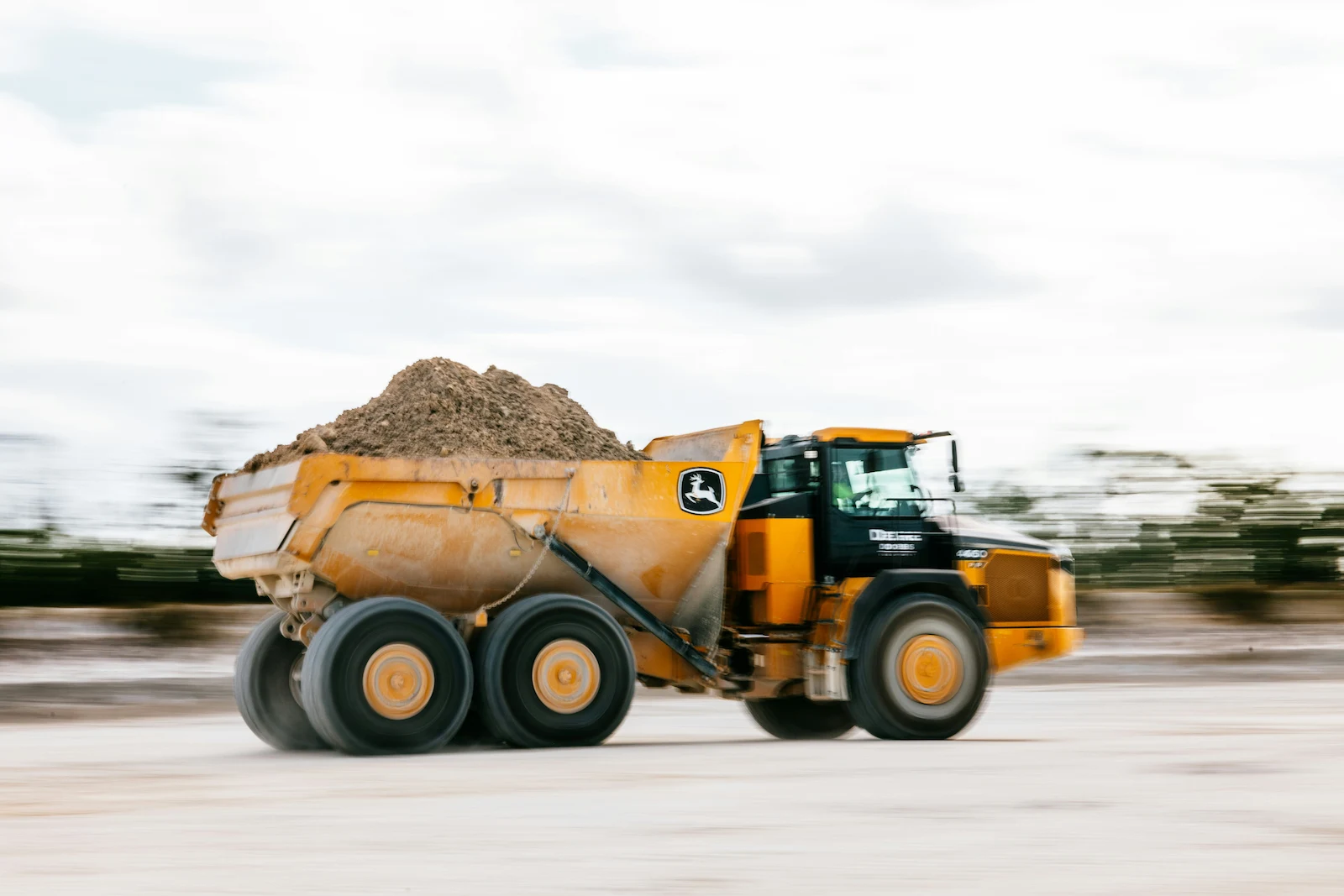 Site dumper for construction and groundworks
