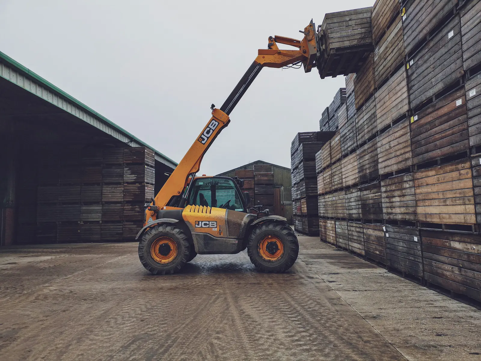 Telehandler for lifting and moving materials on site